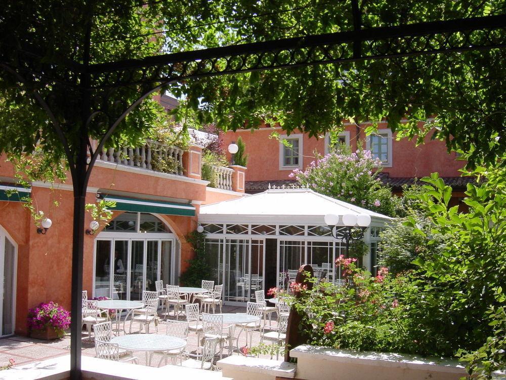 La Quinta De Los Cedros Madri Exterior foto